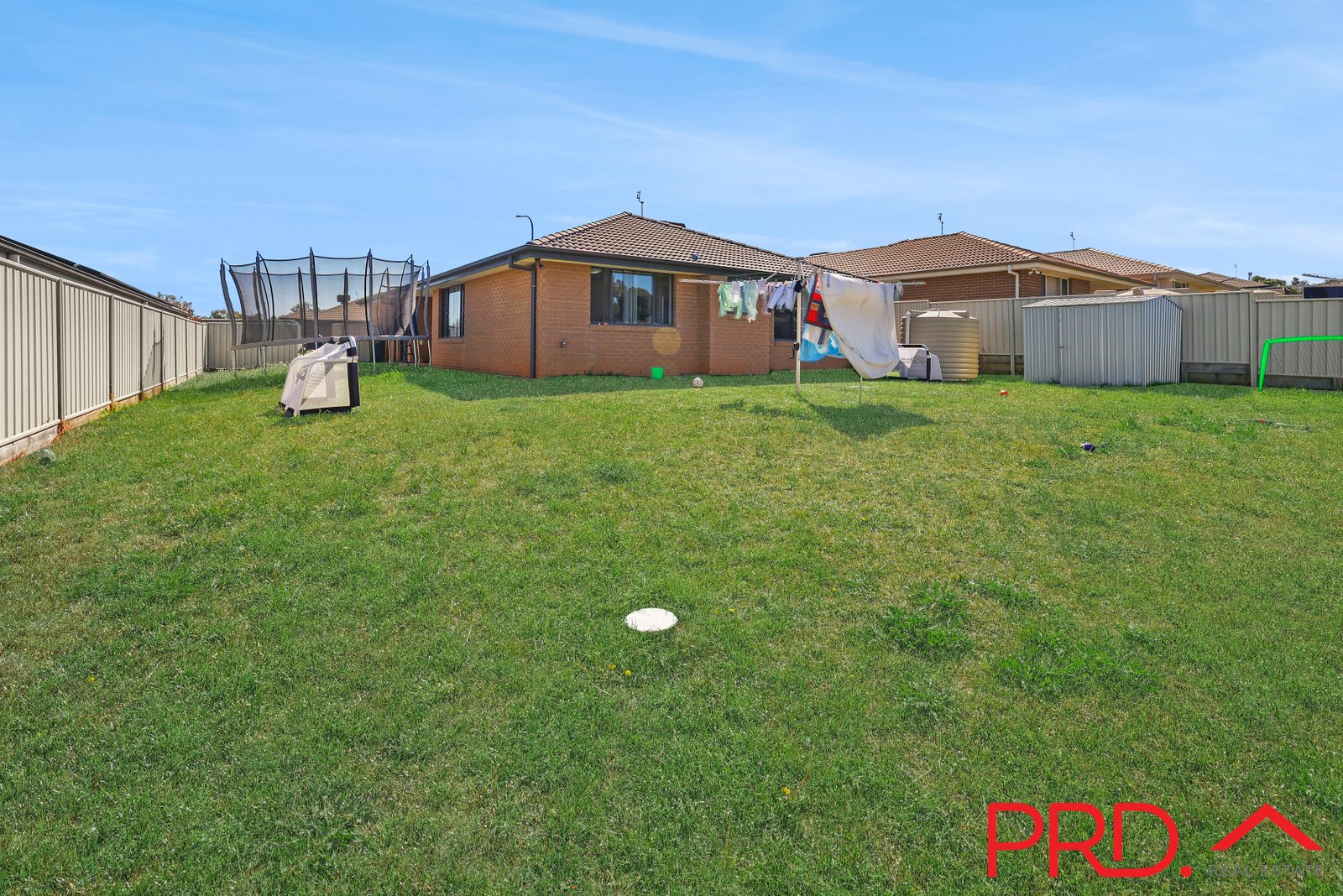 16 Lake Place TAMWORTH 11