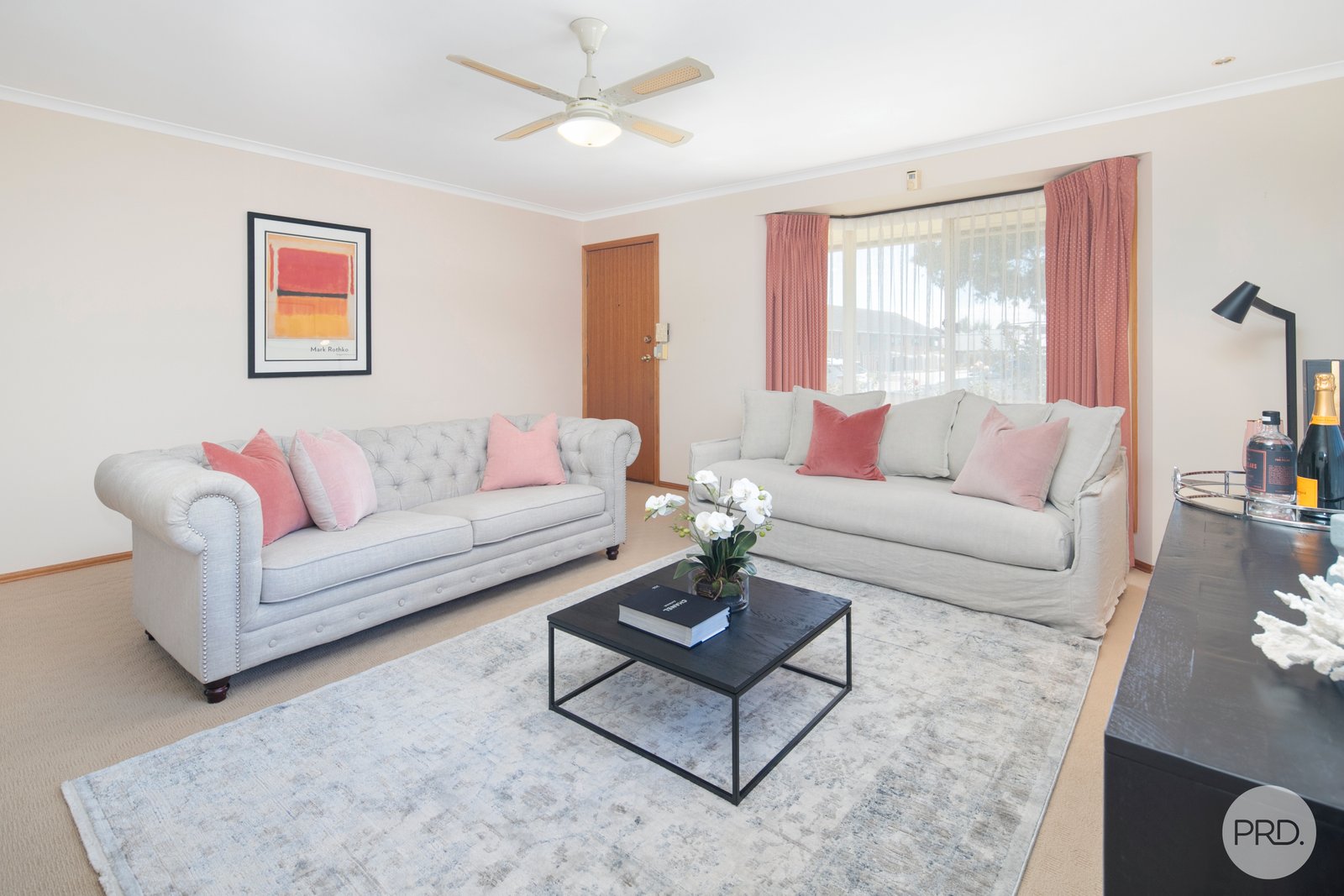1/6 Lake Street WENDOUREE 4