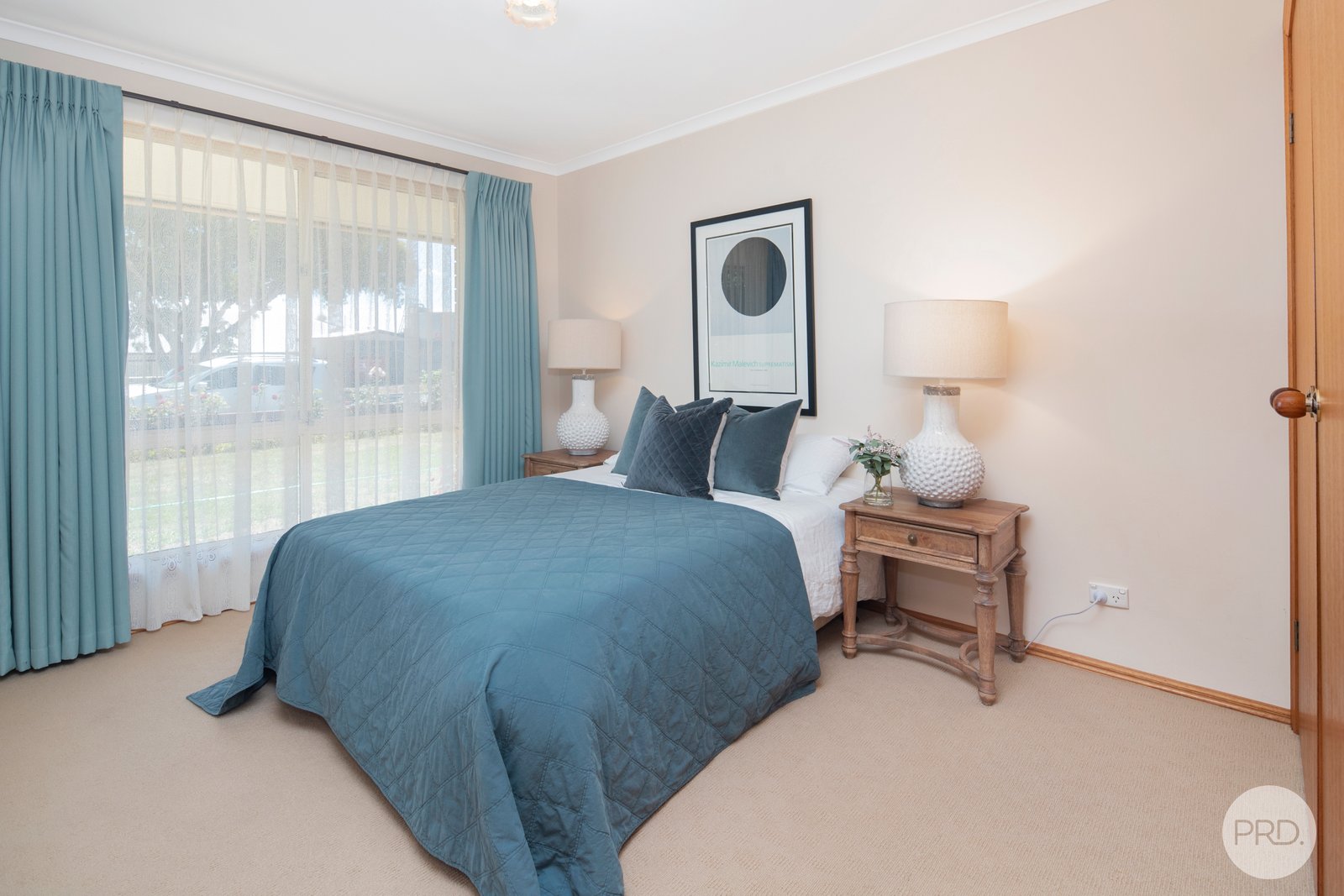 1/6 Lake Street WENDOUREE 8