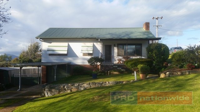 16 Lambie Street TUMUT 1