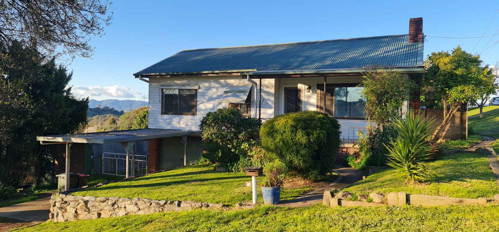 16 Lambie Street TUMUT 1