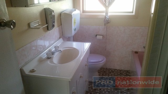 16 Lambie Street TUMUT 3