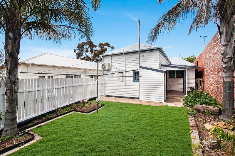 16 Larritt Street BENDIGO 10