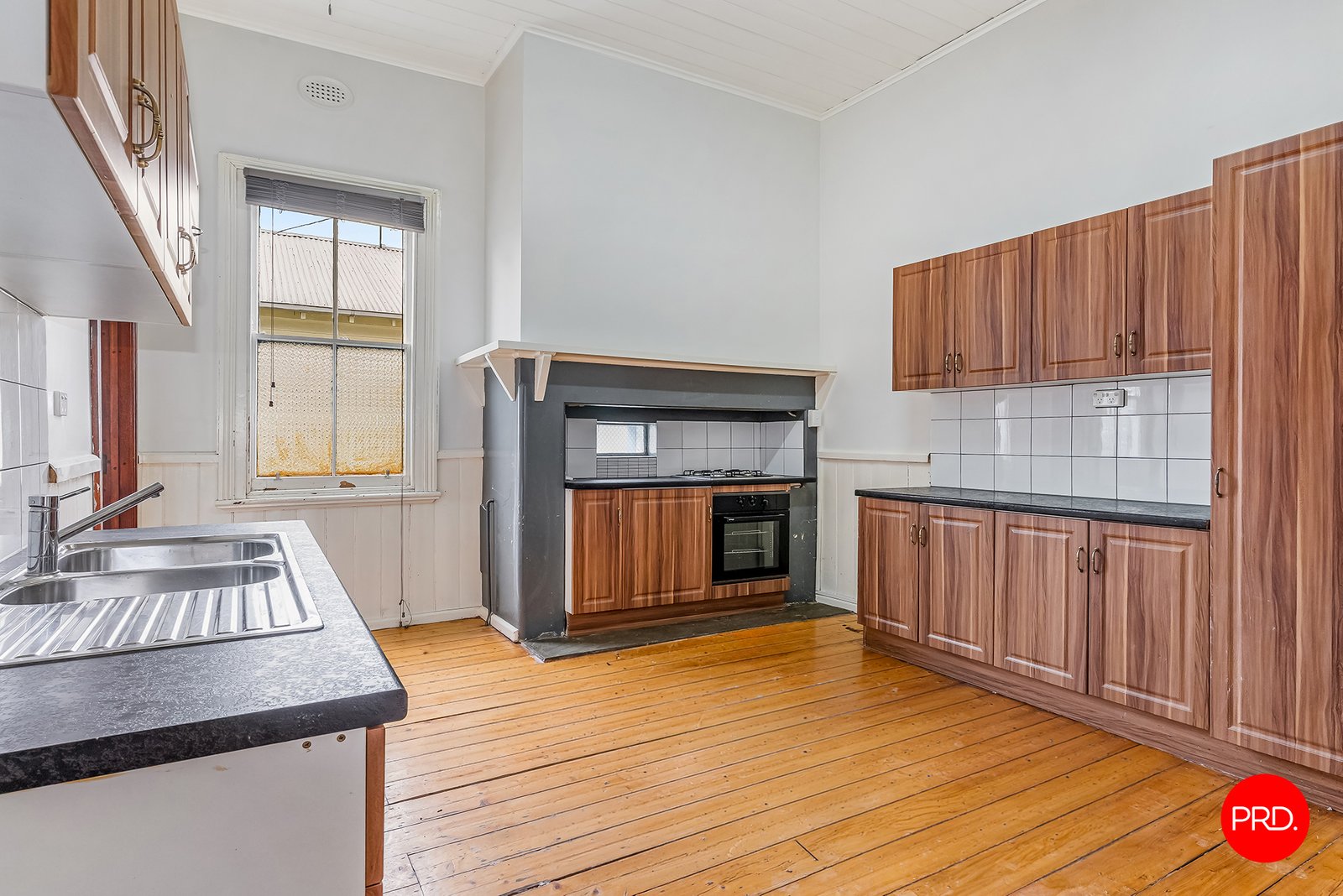 16 Larritt Street BENDIGO 4