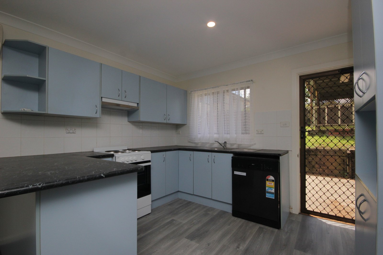 16 Laurel Street KENDALL 3