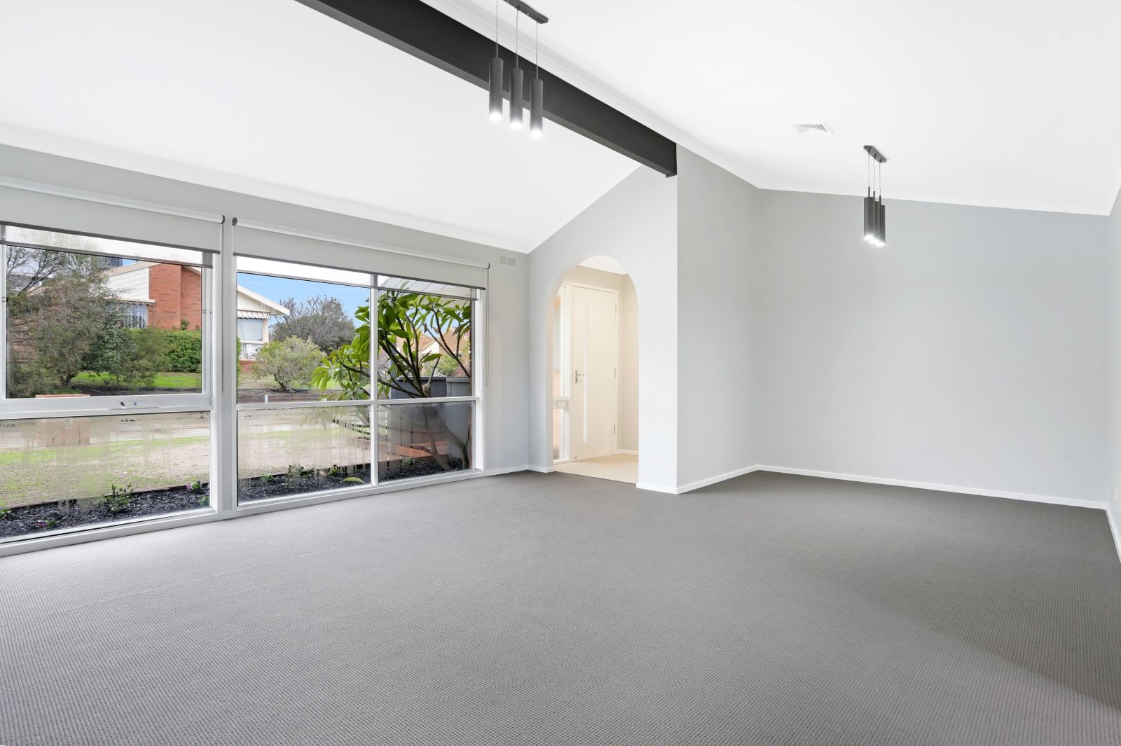 Gallery: 16 Lauren Close