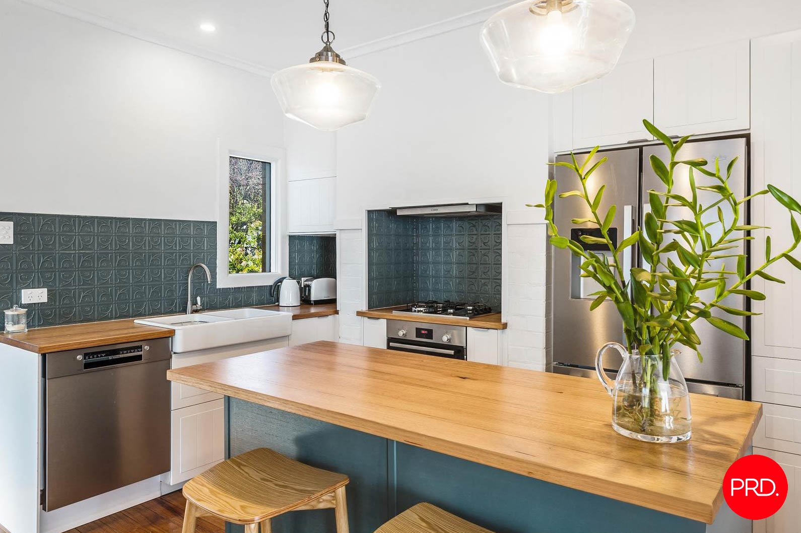 16 Lauriston Street KYNETON 2