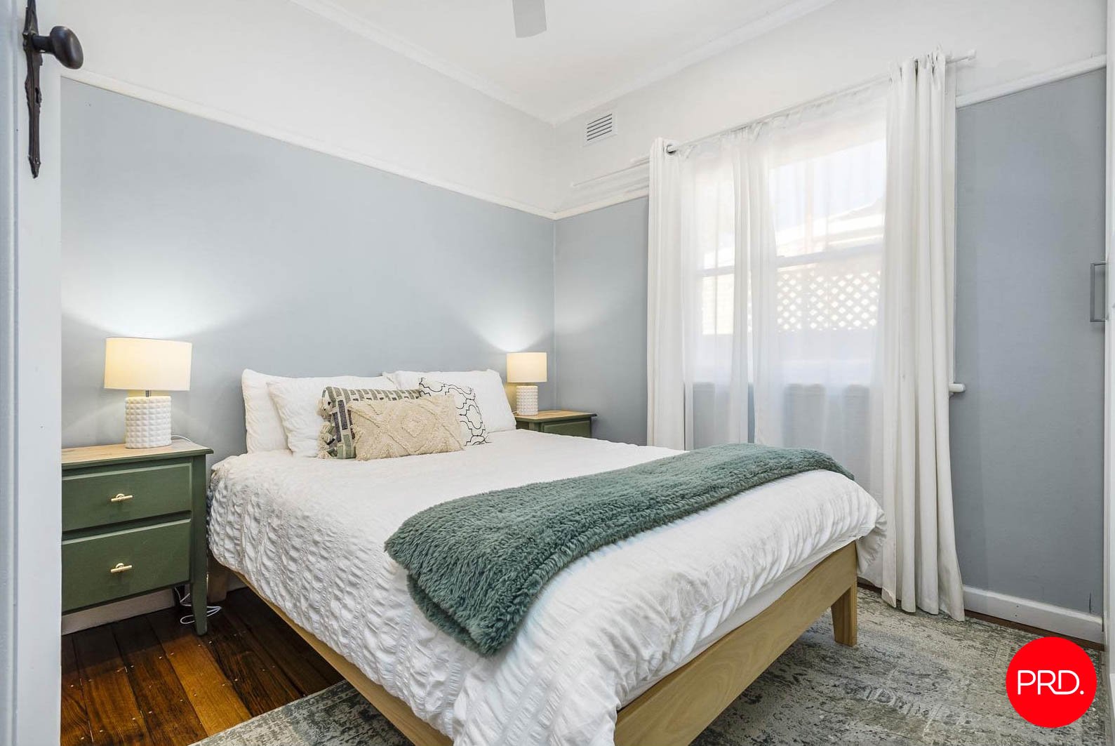 16 Lauriston Street KYNETON 9