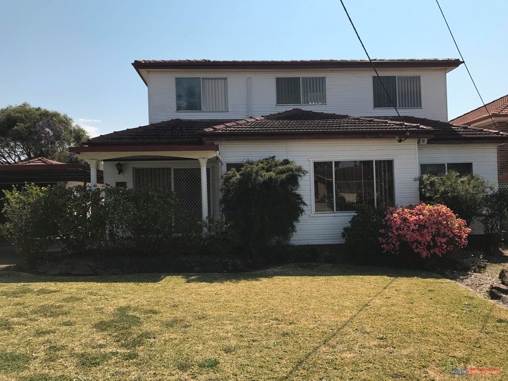 16 Leah Avenue PICNIC POINT 1