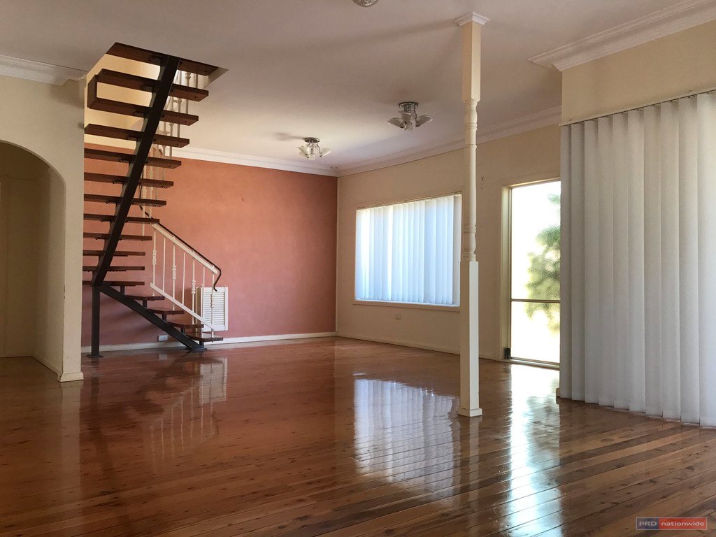 16 Leah Avenue PICNIC POINT 2