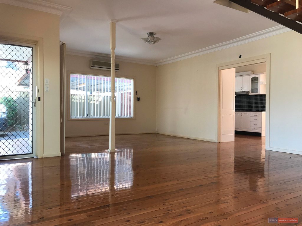 16 Leah Avenue PICNIC POINT 3