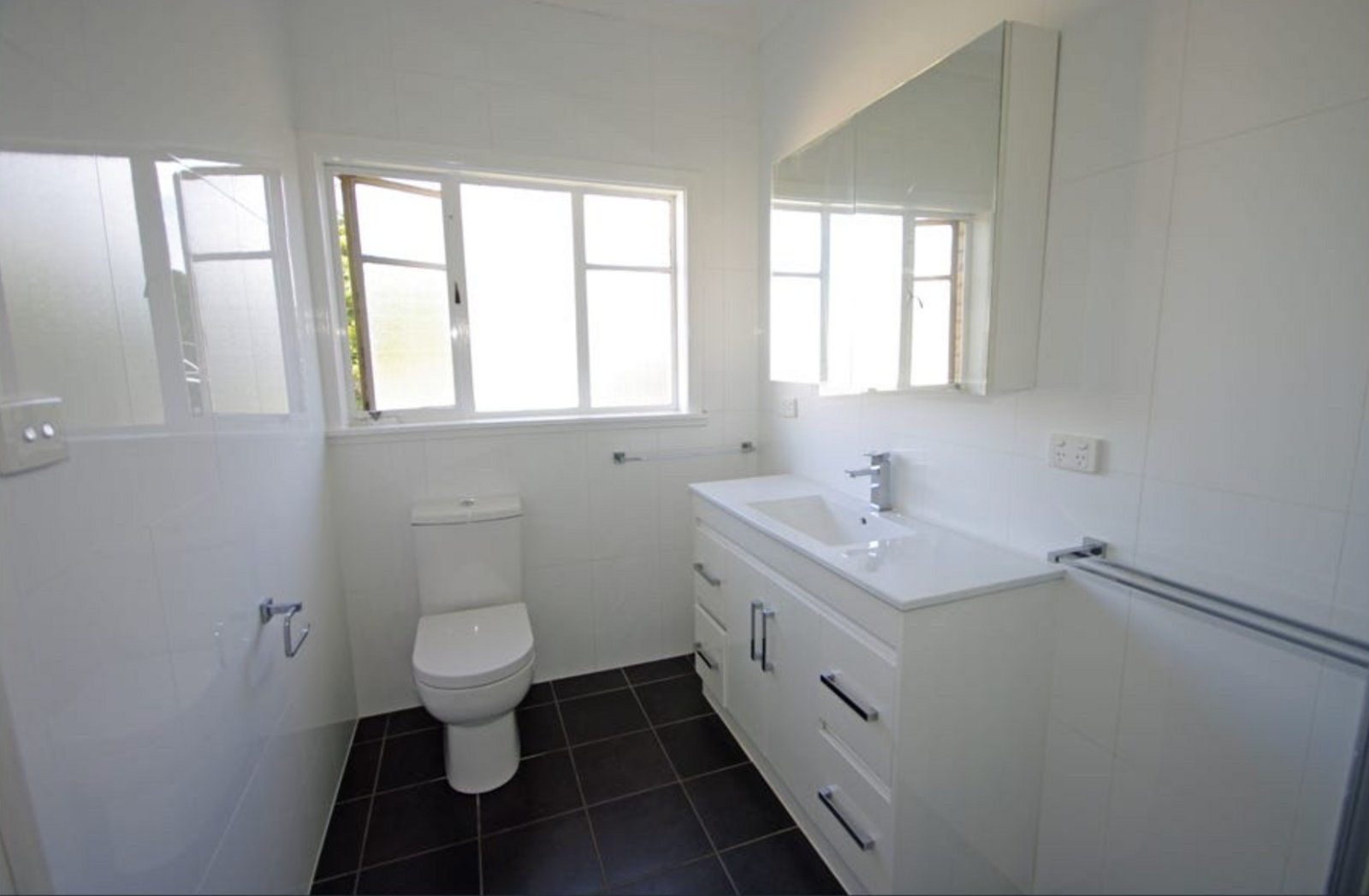 Real Estate and Property in 16 Leonie Avenue, Bentleigh East, VIC