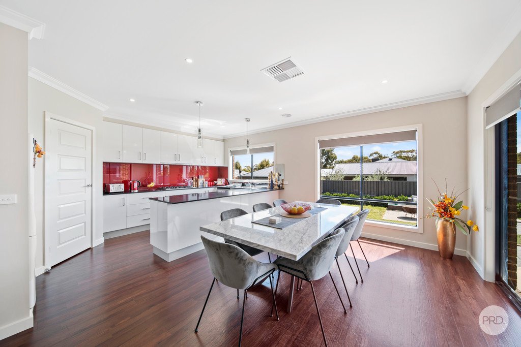 16 Levanda Boulevard JACKASS FLAT 5