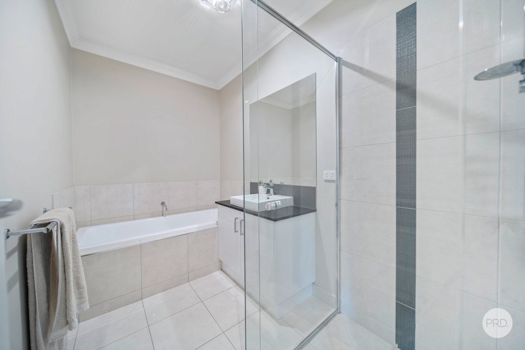 16 Levanda Boulevard JACKASS FLAT 11