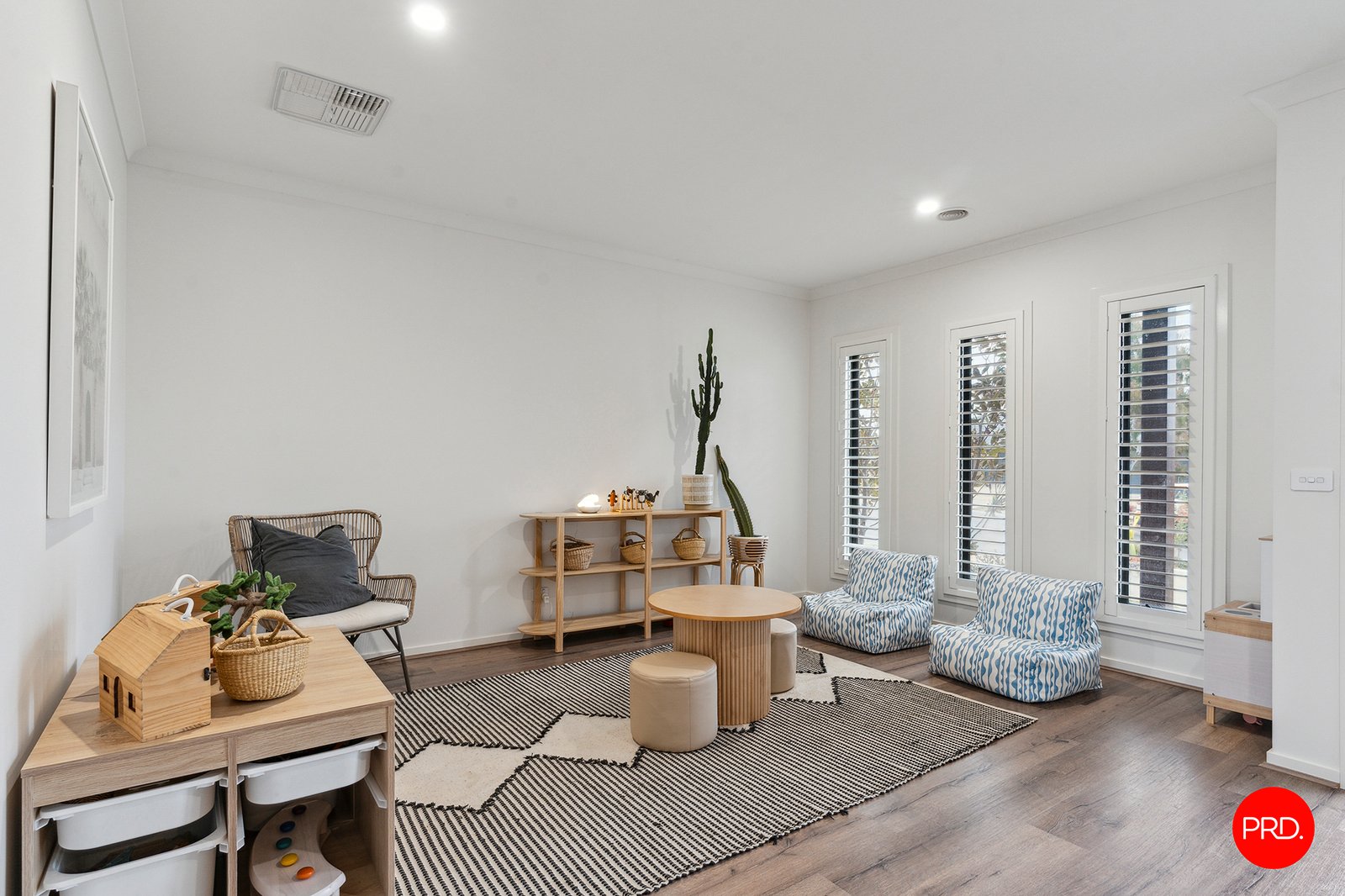 16 Limousin Court ASCOT 5