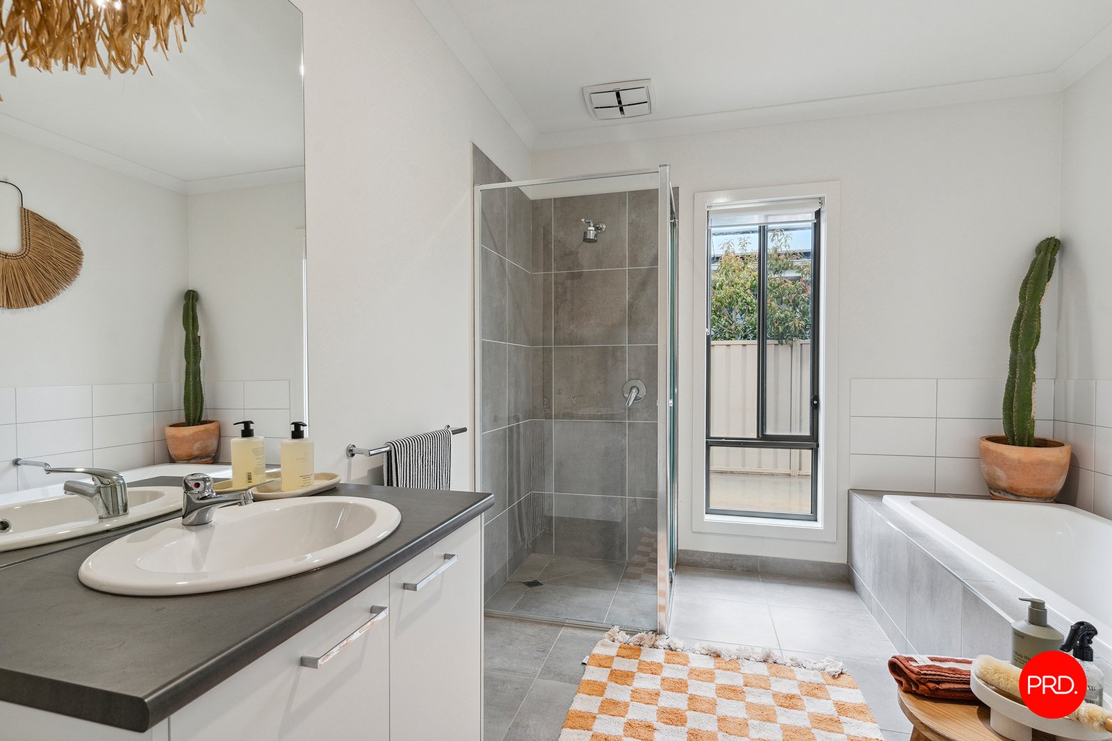 16 Limousin Court ASCOT 16