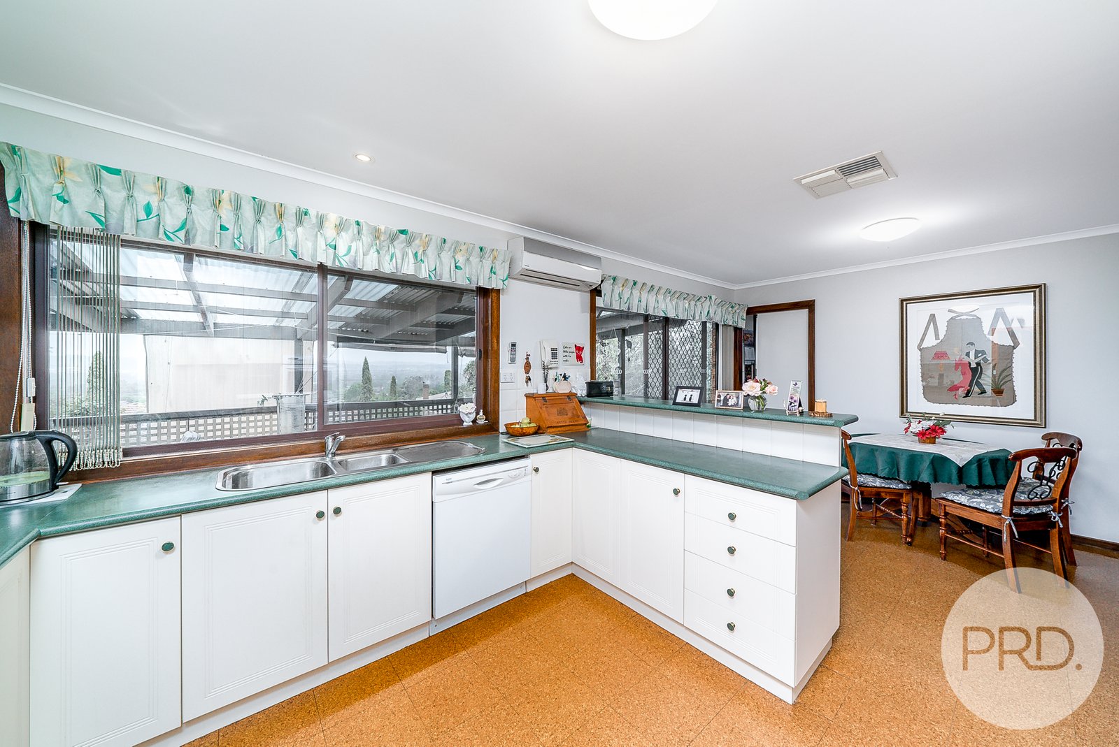 16 Lincoln Avenue TOLLAND 2