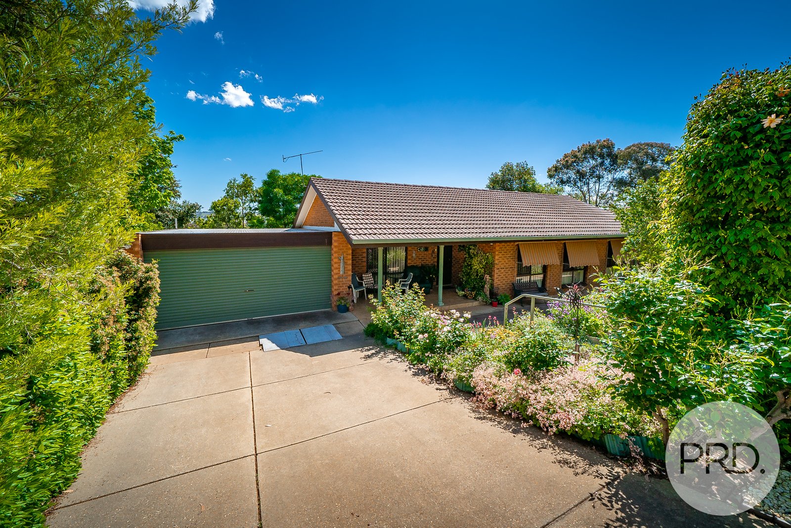 16 Lincoln Avenue TOLLAND 13