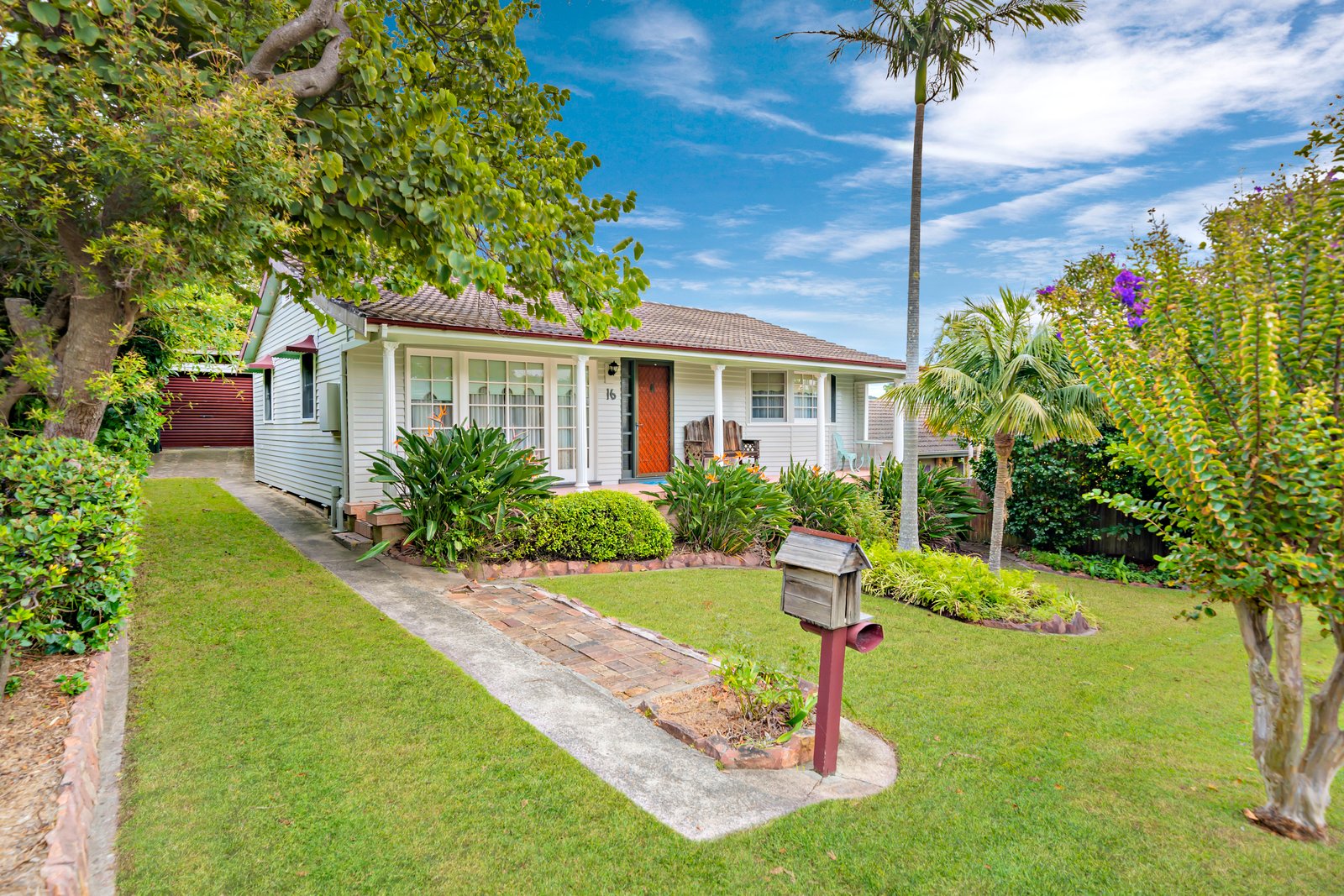 16 Lionel Avenue SHOAL BAY 1