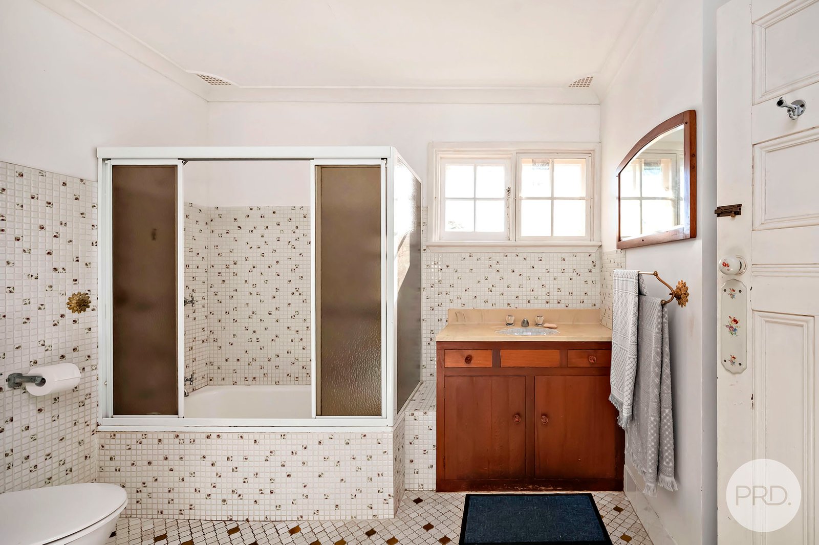 16 Lionel Avenue SHOAL BAY 15