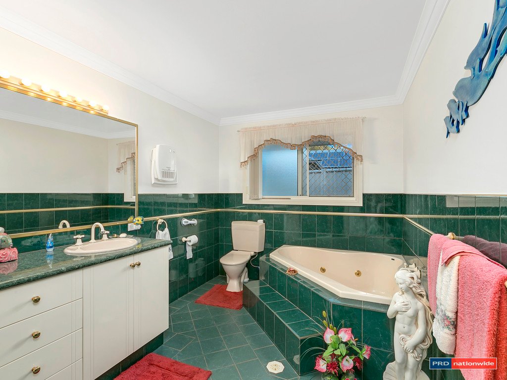 16 LITSEA Court REEDY CREEK 12