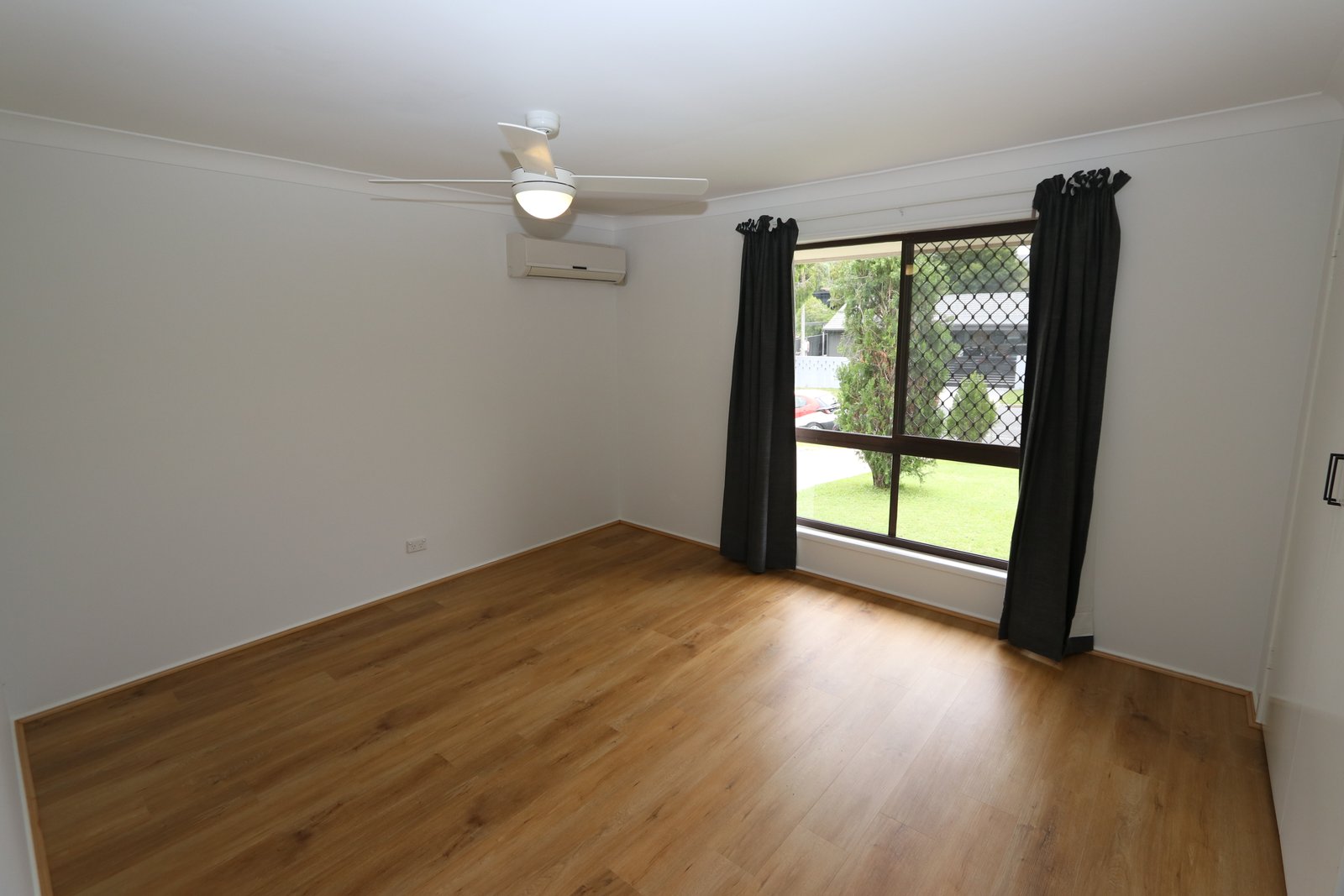 16 Lowanna Drive ASHMORE 10