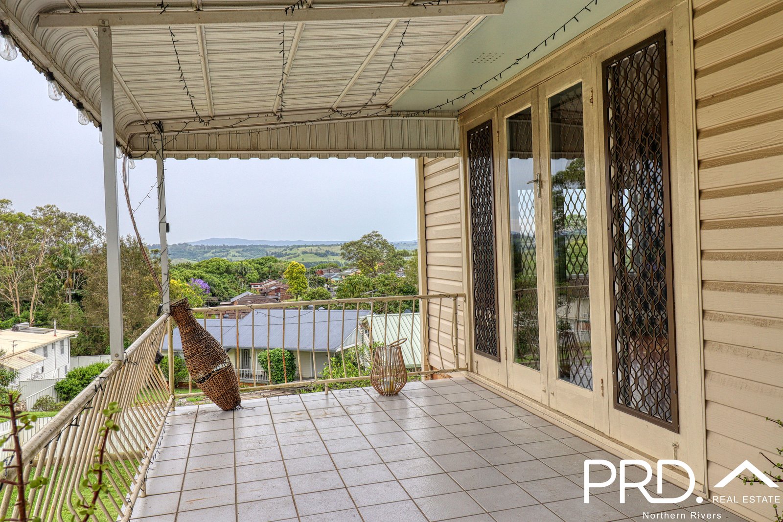 16 Mackay Street LISMORE HEIGHTS 2