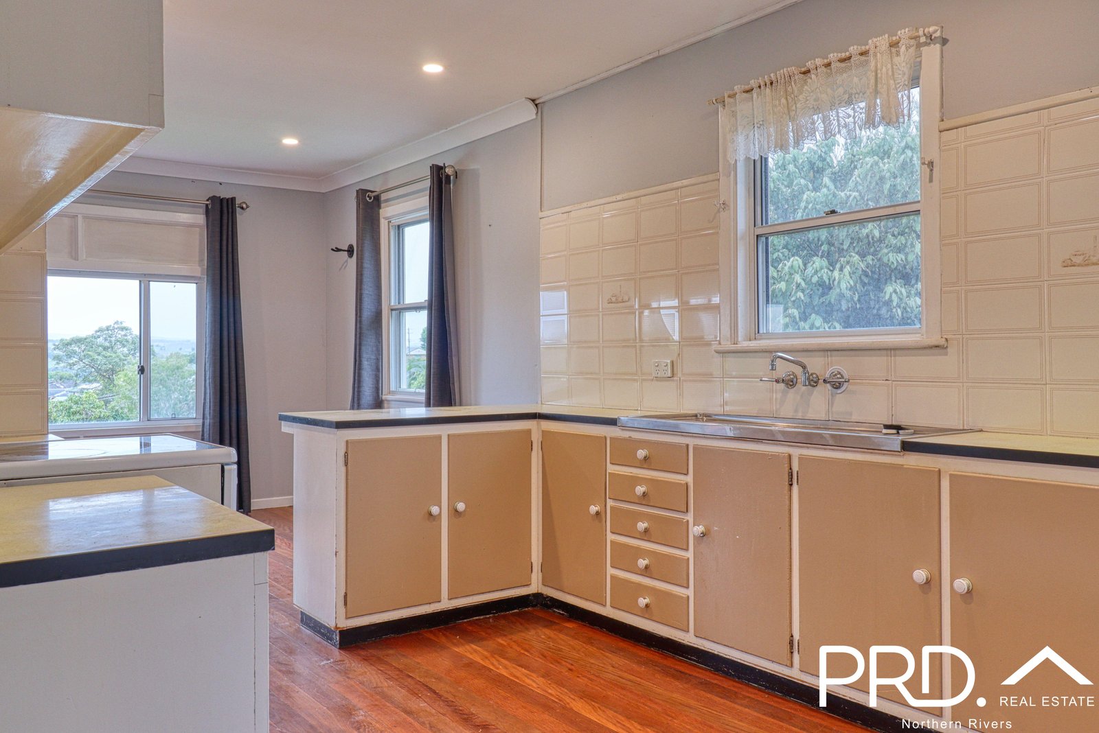 16 Mackay Street LISMORE HEIGHTS 7