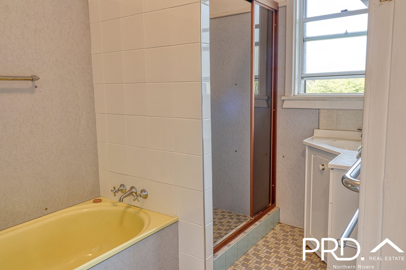 16 Mackay Street LISMORE HEIGHTS 14