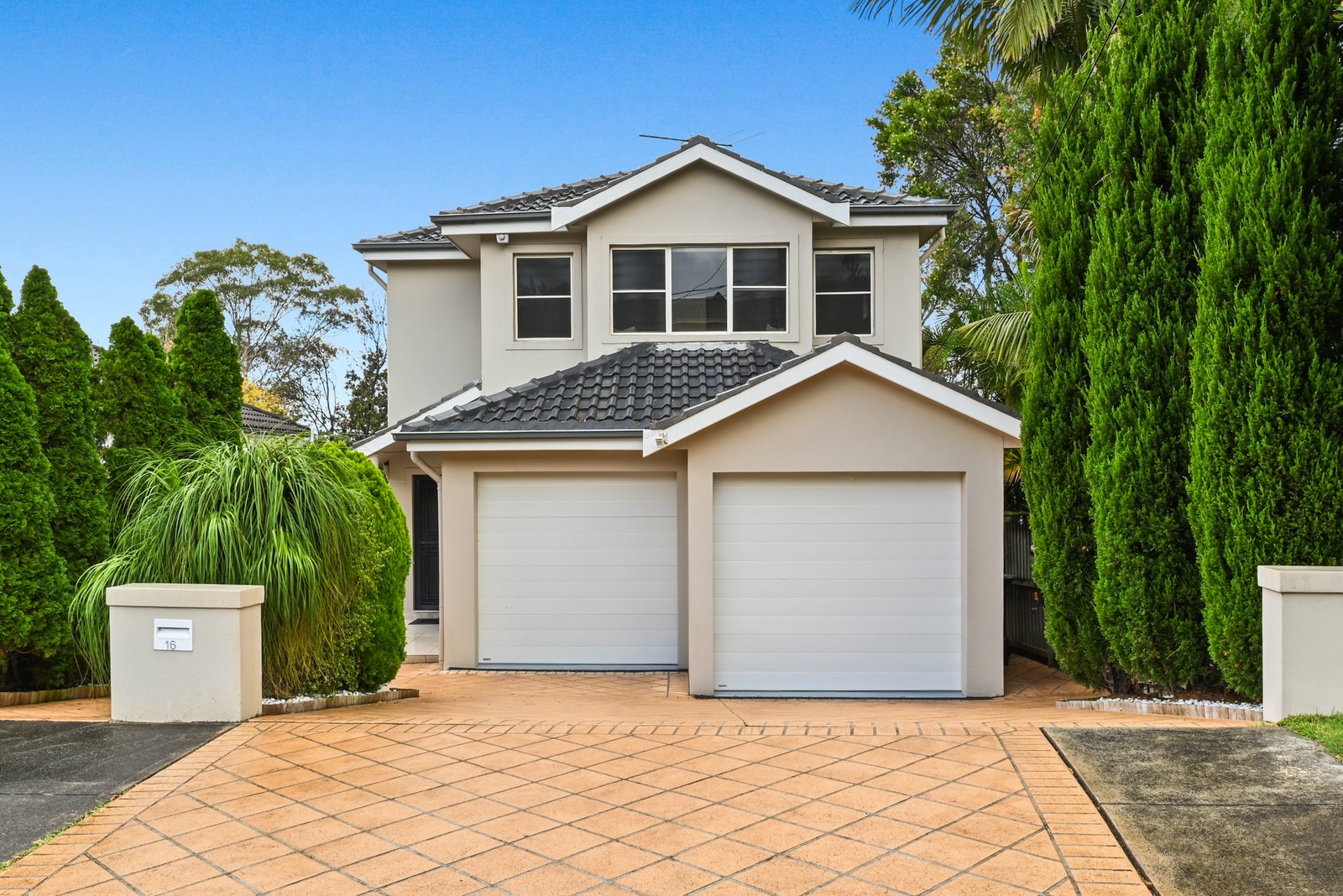 16 Maclaurin Street PENSHURST 2