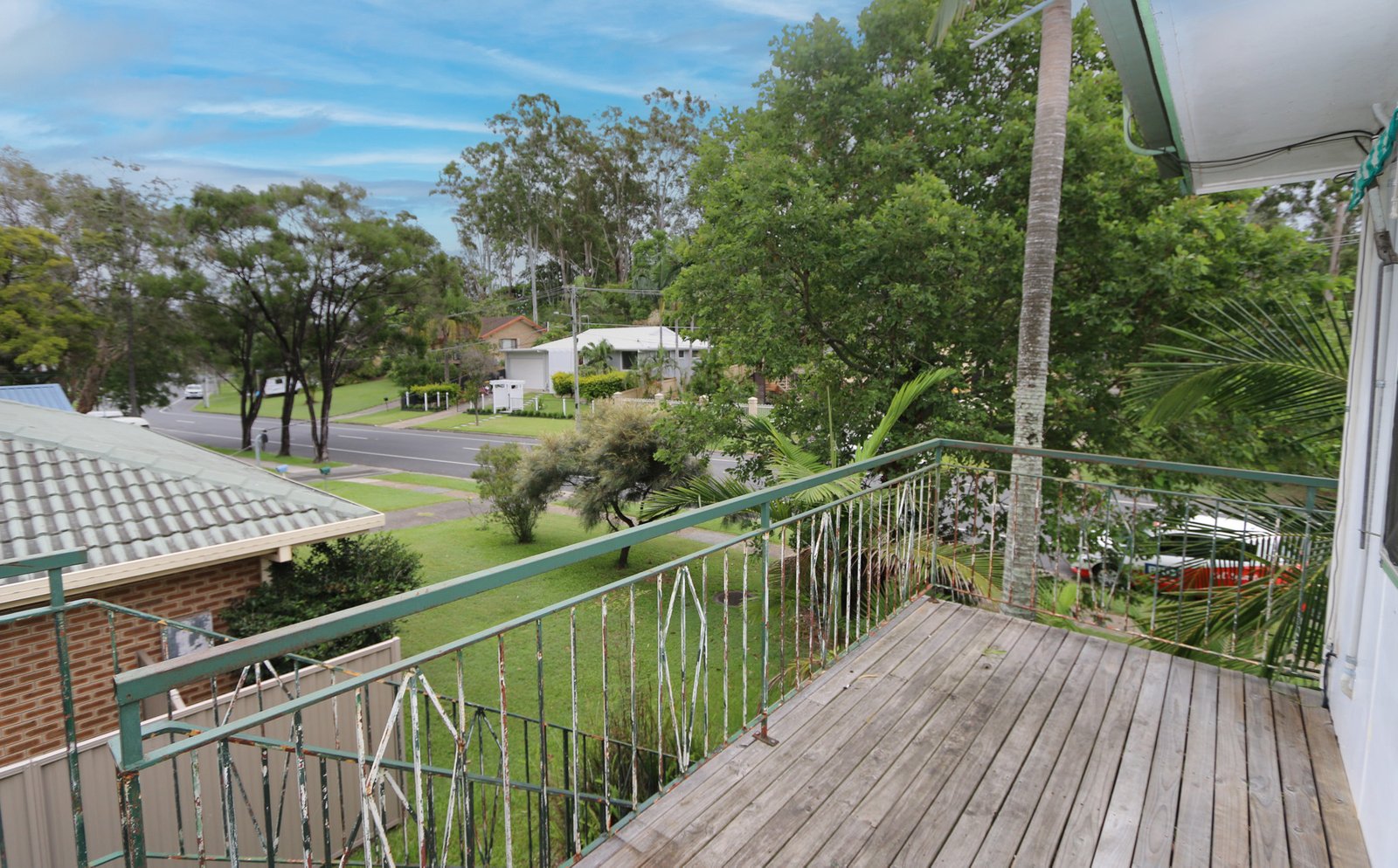 16 Macquarie Avenue MOLENDINAR 2