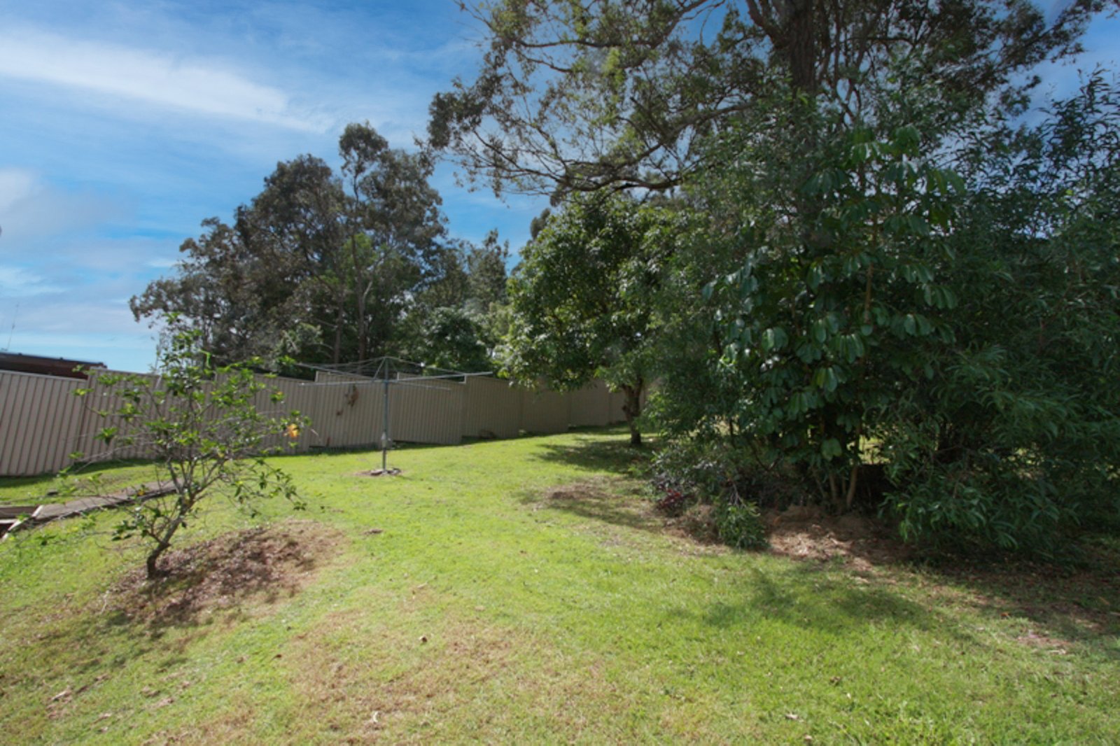 16 Macquarie Avenue MOLENDINAR 9