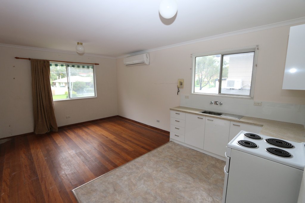 16 Macquarie Avenue MOLENDINAR 5