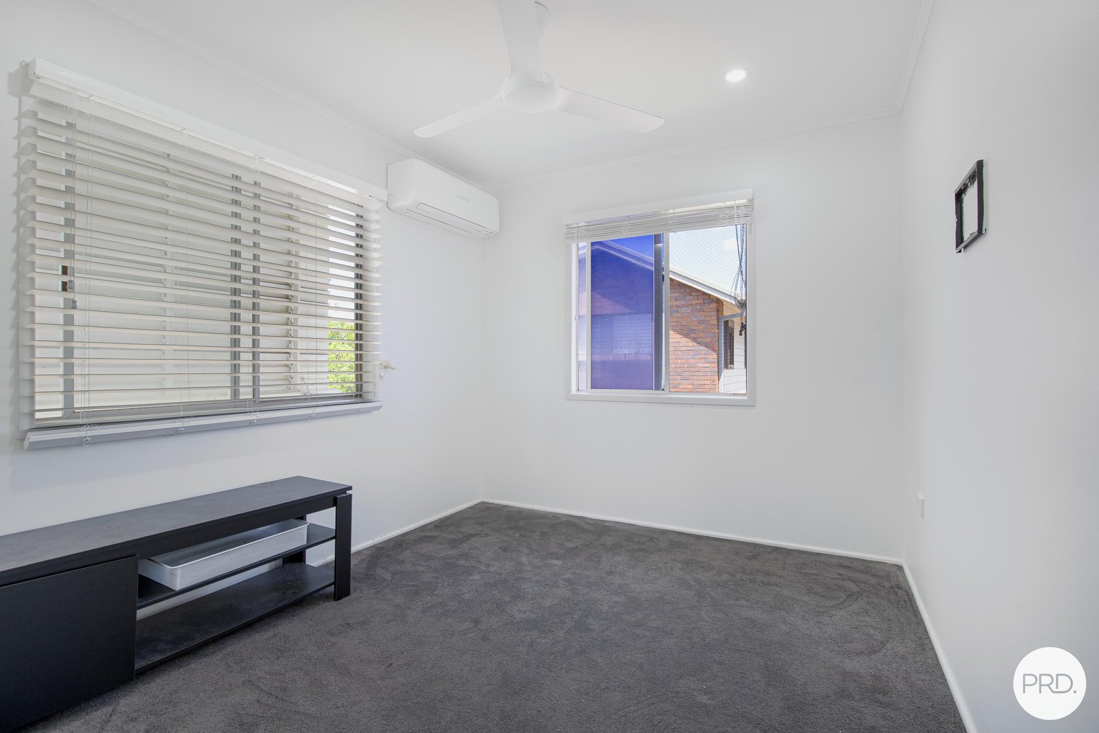 16 Macquarie Street MOUNT PLEASANT 9