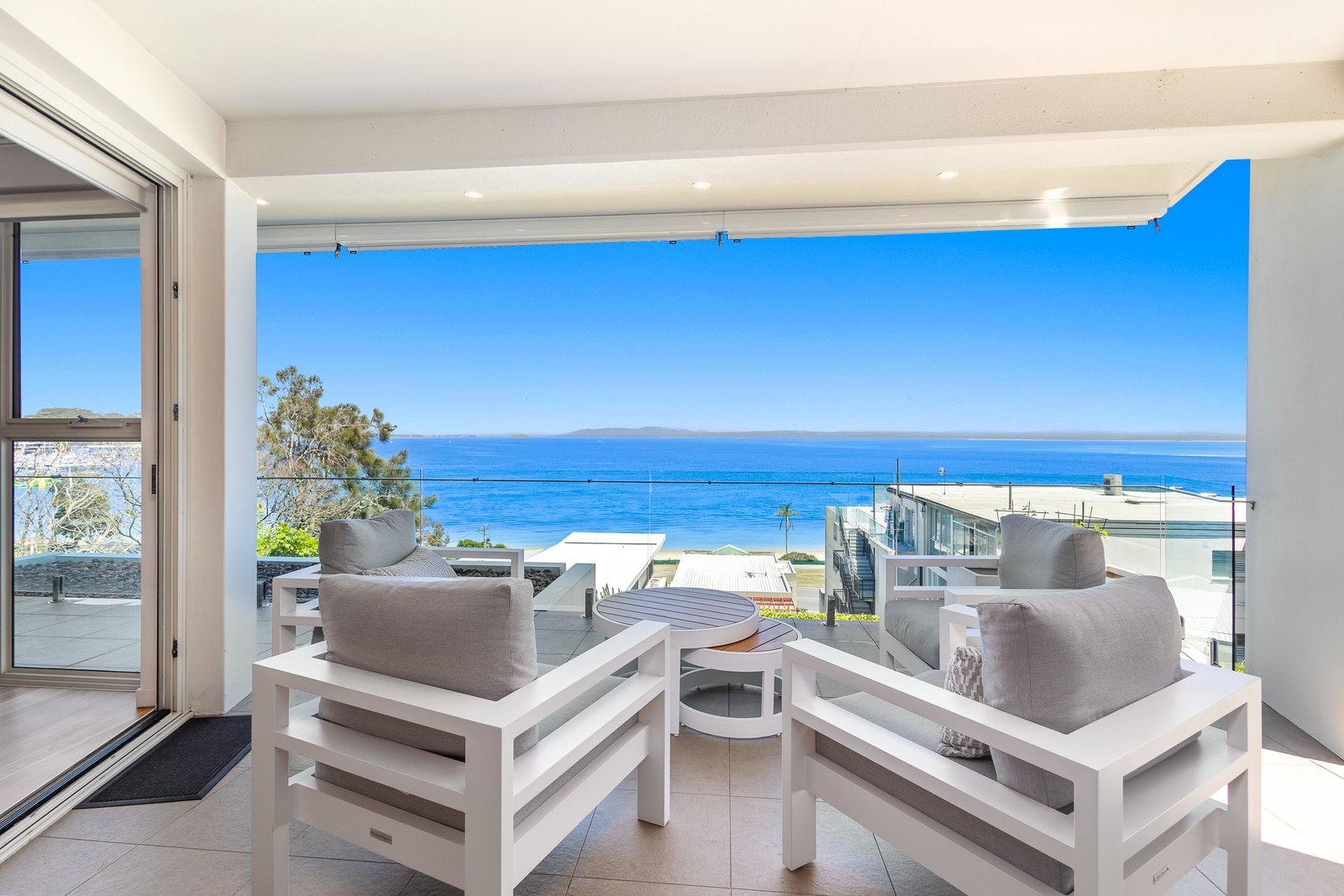 1/6 Magnus Street NELSON BAY 6