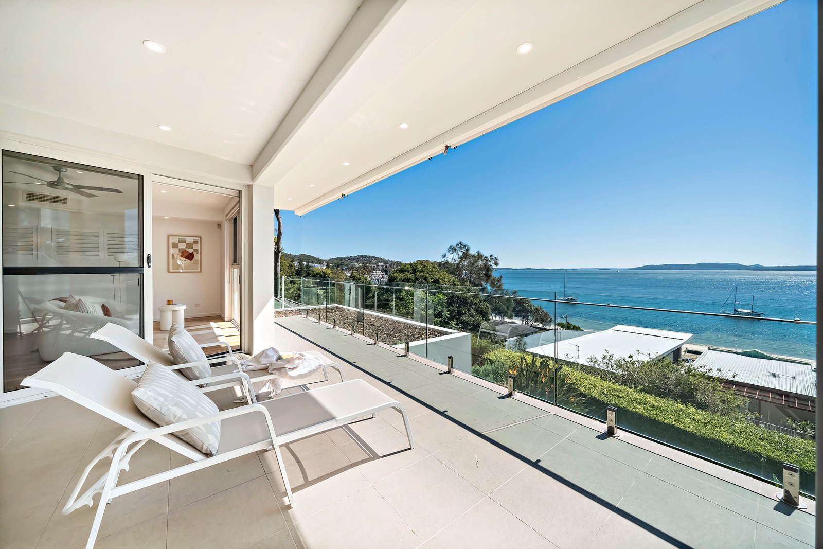 1/6 Magnus Street NELSON BAY 2