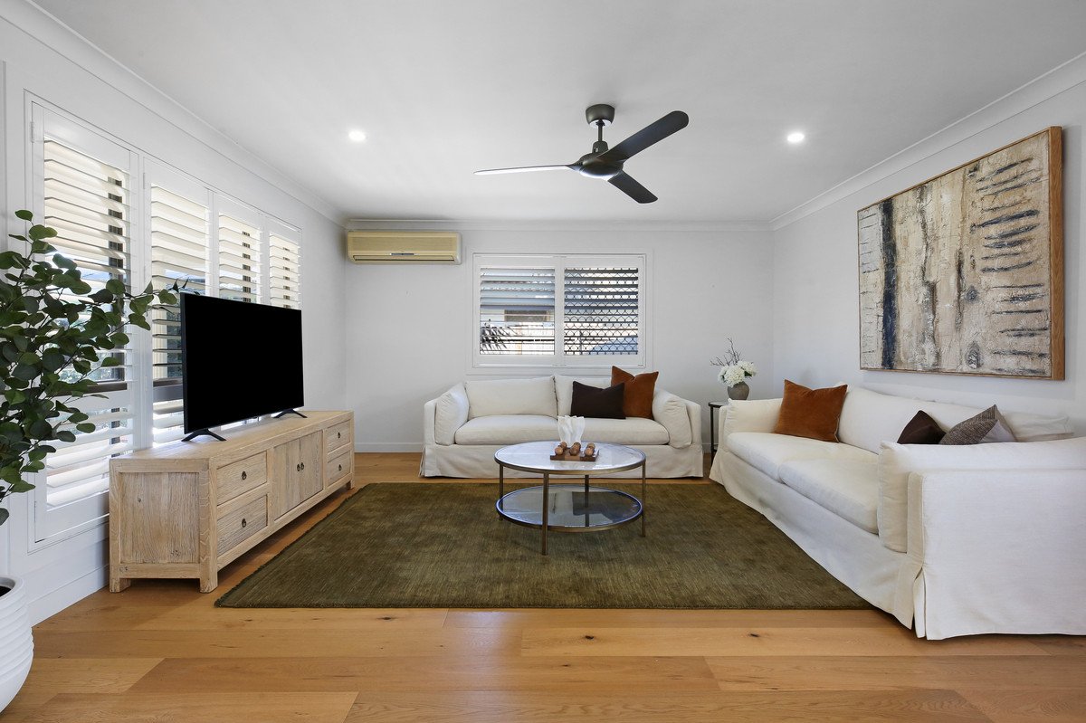 16 Manakin Avenue BURLEIGH WATERS 6