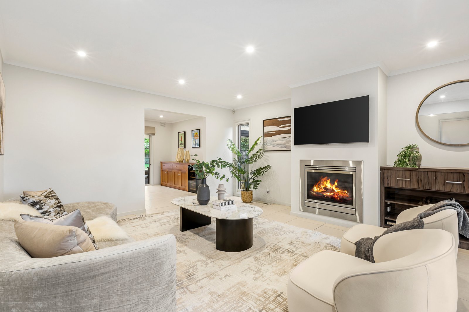 Gallery: 16 Mannering Drive