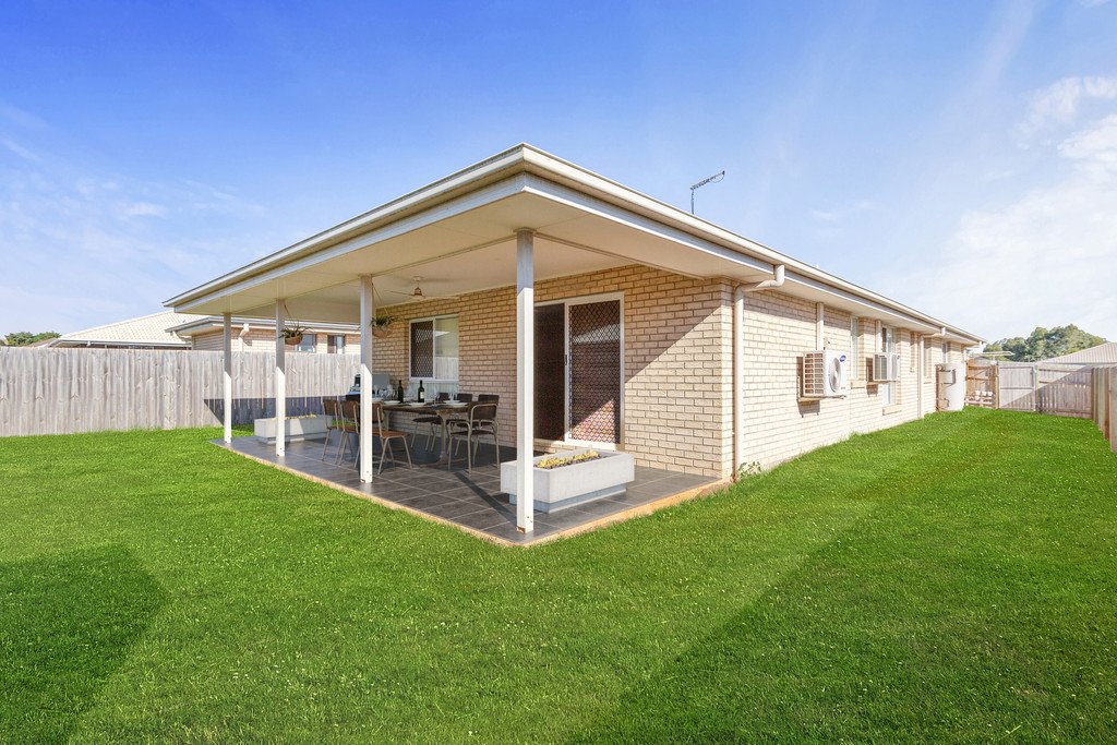 16 MAREE Place REDLAND BAY 1