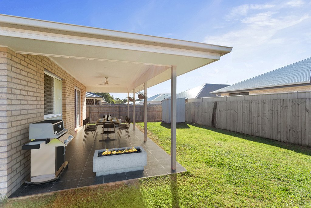 16 MAREE Place REDLAND BAY 2