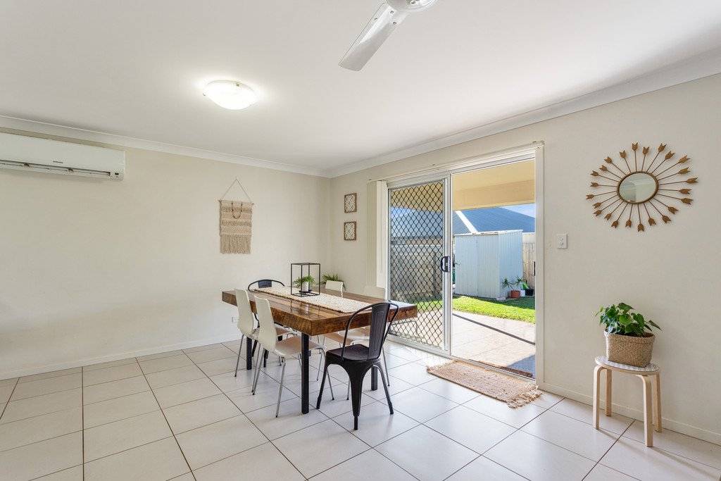 16 MAREE Place REDLAND BAY 5