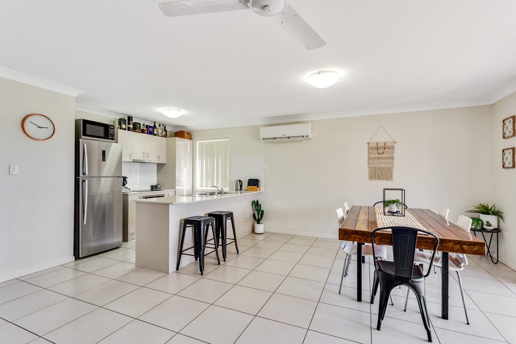 16 MAREE Place REDLAND BAY 12
