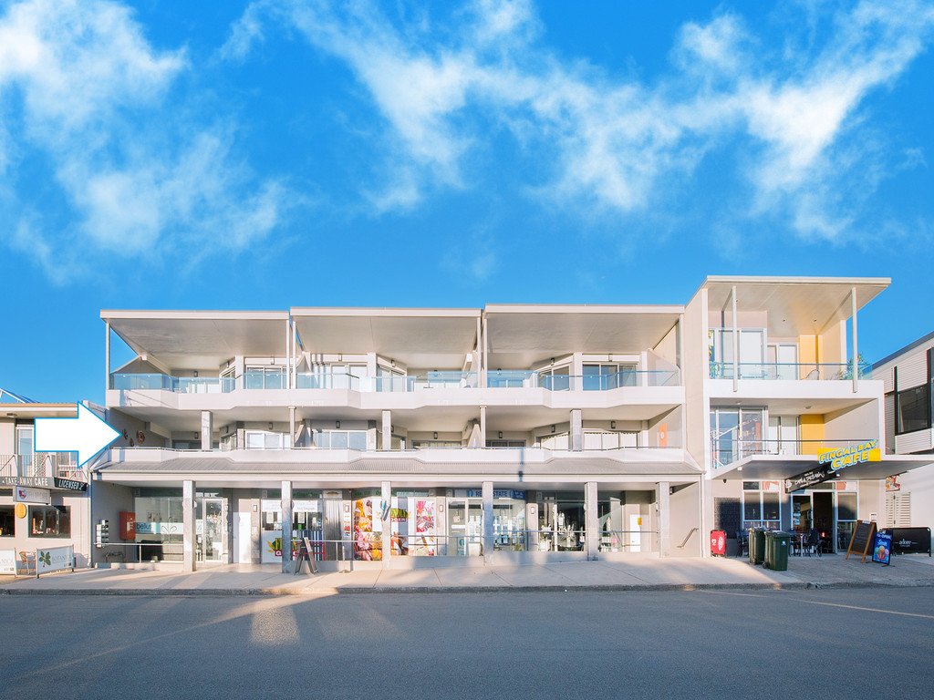 1/6 Market Street FINGAL BAY 2