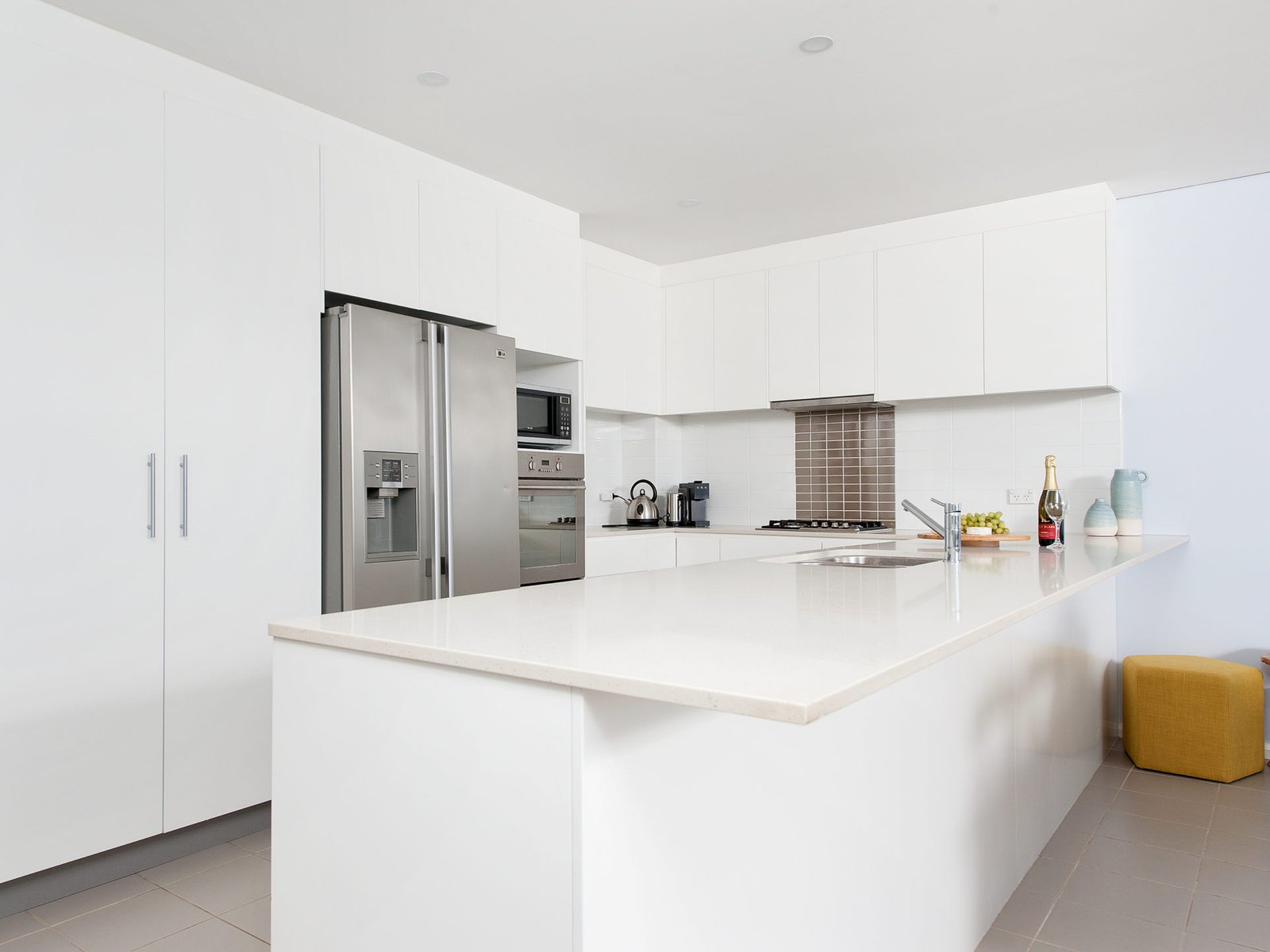 1/6 Market Street FINGAL BAY 6