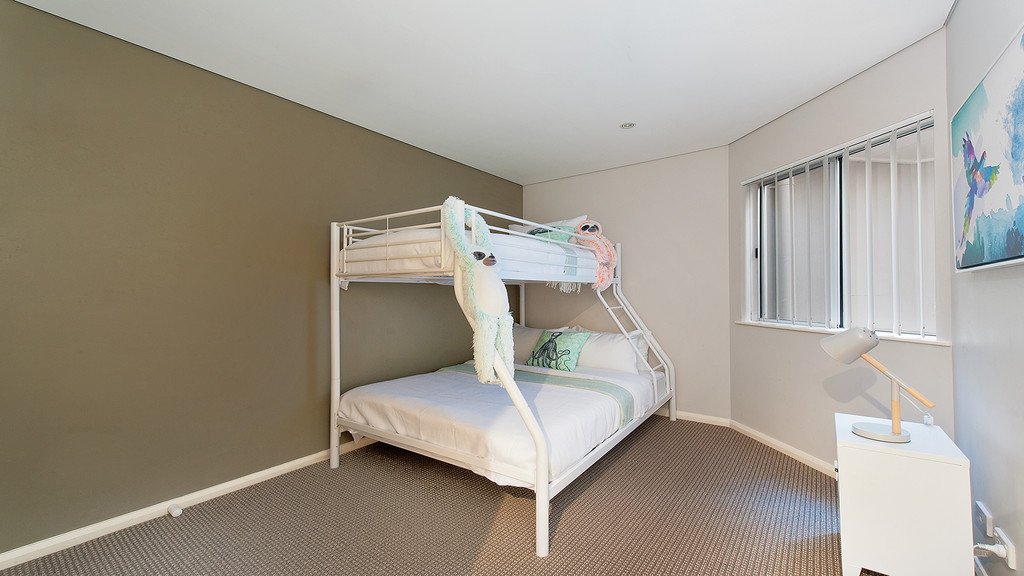 1/6 Market Street FINGAL BAY 16