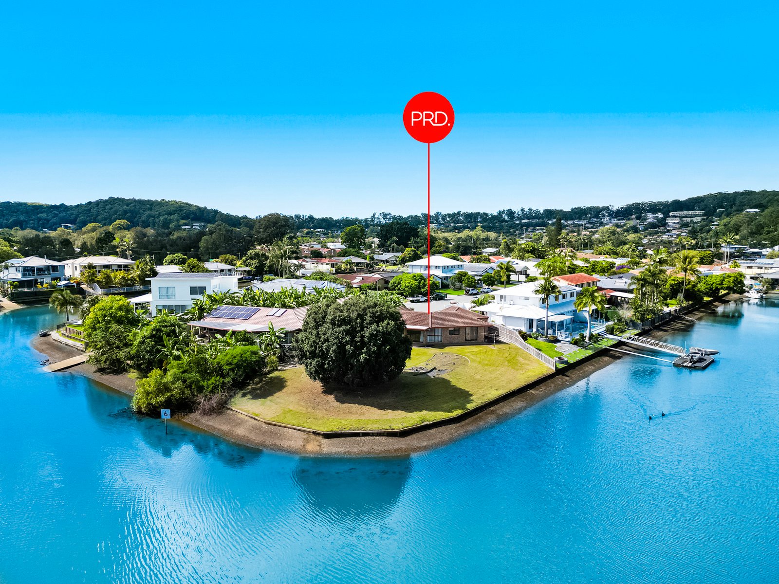 16 Mast Court CURRUMBIN WATERS 2