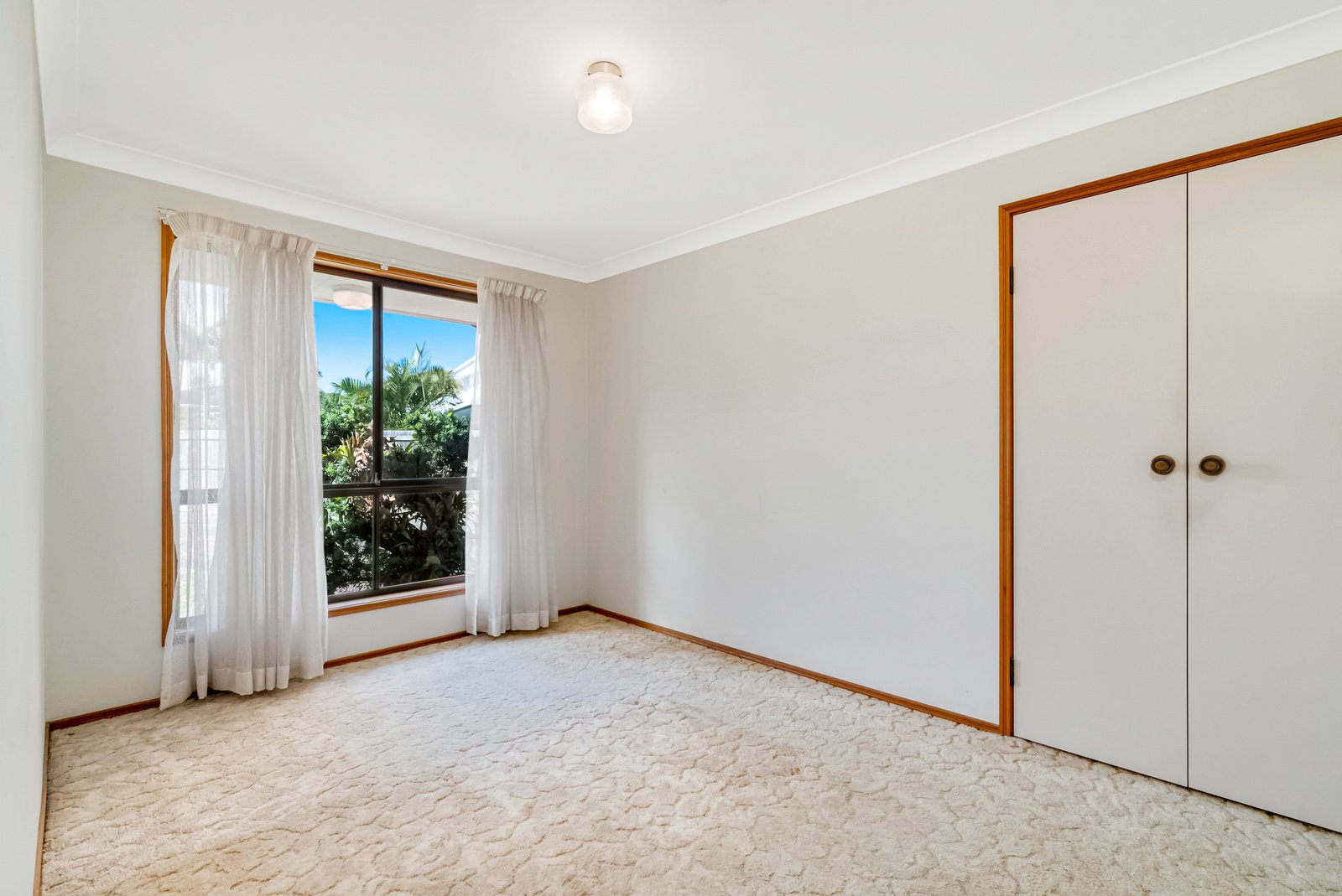 16 Mast Court CURRUMBIN WATERS 11