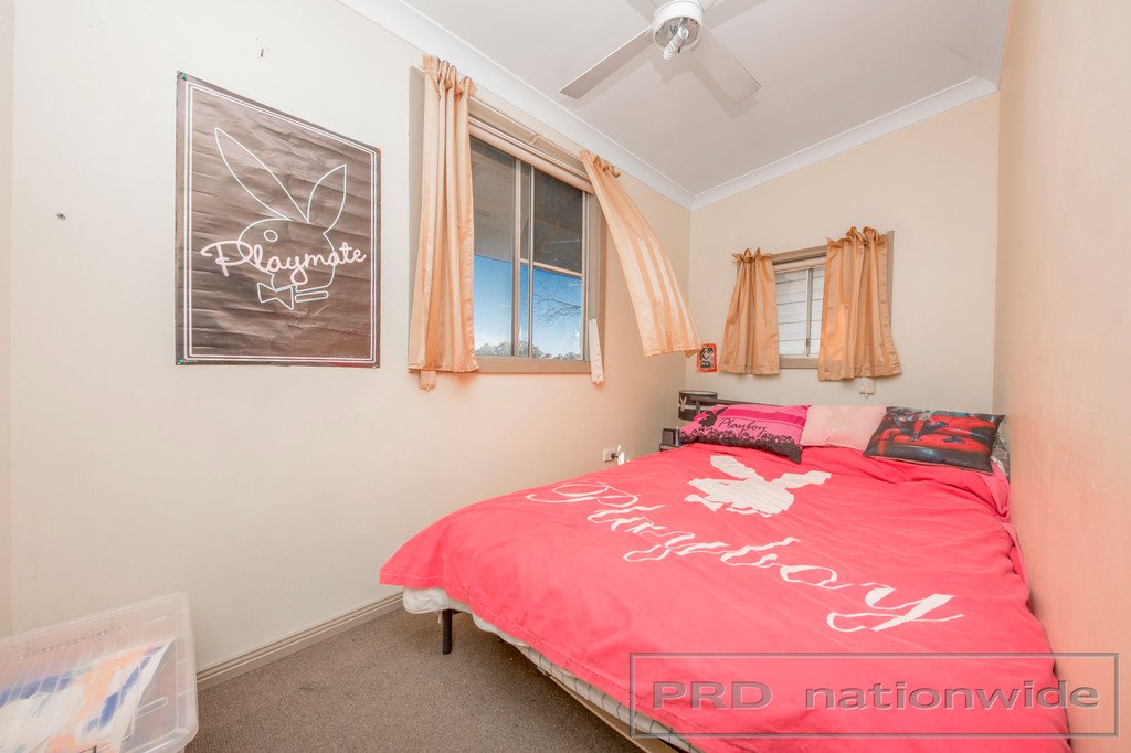 16 McArthur St  TELARAH 4