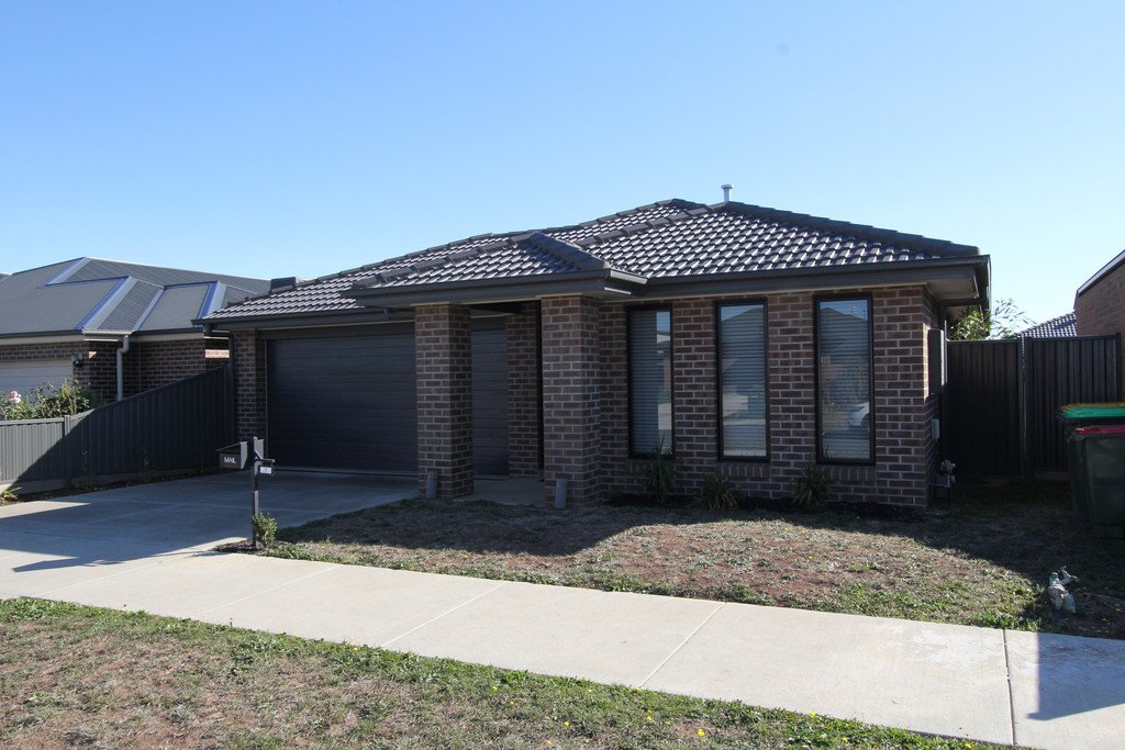 16 McCallum Street Lucas 2