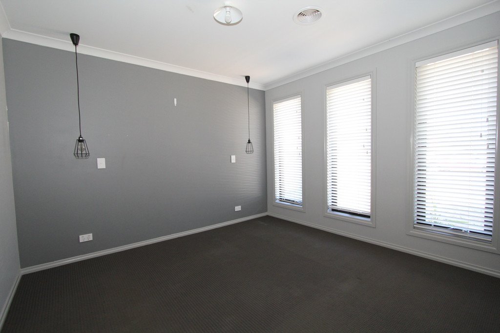 16 McCallum Street Lucas 8